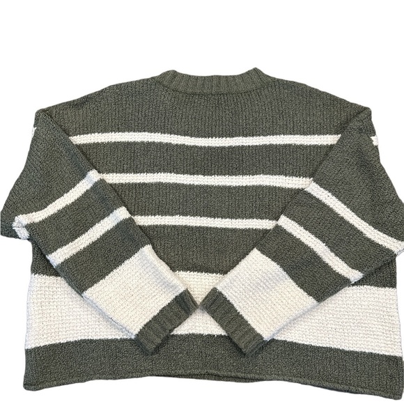 American Eagle Sweater. Gray/White. XXL Excellent Condition. - Picture 2 of 3